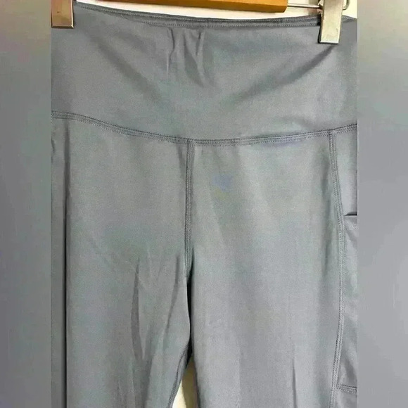 BNWOT UBFEN Leggings in Periwinkle Blue Size Large - Picture 3 of 7